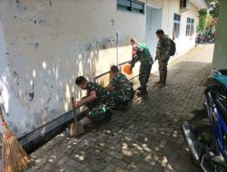 Koramil Ngantos Nganjuk Peduli kebersihan Tempat Ibadah di wilayah binaannya 