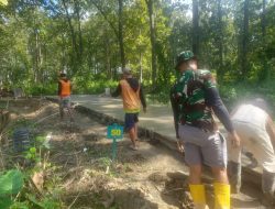 Jelang Penutupan TMMD, Satgas TMMD 124 Kodim Nganjuk dan Warga Tetap Gotong Royong