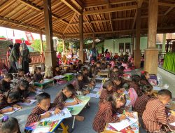 TMMD 124 Kodim 0810/Nganjuk || Antusias Anak – Anak TK Ikuti Lomba Mewarnai
