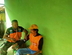 Pak Mantri Satgas TMMD Ke 124 Periksa Kesehatan Warga Desa Sumbermiri