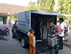 Babinsa Koramil 0810/03 Loceret Dampingi Distribusi Makanan Bergizi Gratis ke Sekolah