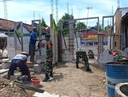Babinsa Wujudkan Impian Warga, Rumah Tidak Layak Huni Mulai Dibangun