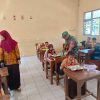 Makan Bergizi Gratis, Babinsa Koramil 0810/03 Loceret Dampingi Pendistribusian ke Sekolah