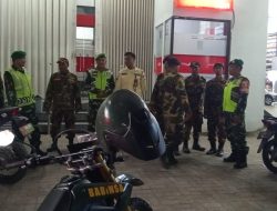 Koramil 0810/04 Berbek dan Banser Laksanakan Patroli Keamanan Ciptakan Lingkungan Aman di Wilayah Kecamatan Berbek