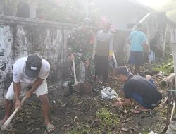 Wujudkan Manunggal TNI-Rakyat, Babinsa Koramil 0810/03 Loceret Gelar Kerja Bakti Bersama Warga