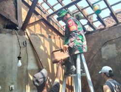 BABINSA KORAMIL 0810/06 KERTOSONO GELAR KARYA BAKTI BEDAH RUMAH BAGI WARGA KURANG MAMPU