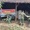Selalu Hadir untuk Rakyat, Babinsa Koramil 0810/13 Lengkong Bantu Renovasi Rumah Warga