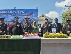 Tumpeng dan Kue Ulang Tahun dari Forkopimda Nganjuk Warnai HUT ke-80 TNI di Kodim 0810/Nganjuk