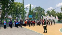Babinsa Koramil 0810/01 Nganjuk Latih Calon Ketua OSIS dan MPK SMAN 3 Nganjuk