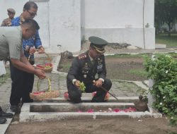 Dandim 0810 Nganjuk Laksanakan Tabur Bunga Pada Peringatan Hari Pahlawan Ke-80 Tahun 2025