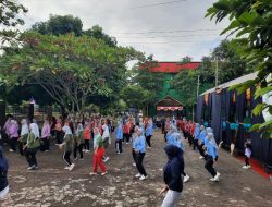 Danramil 0810/11 Prambon Hadiri Peringatan Hari Kesehatan Nasional ke-61 di Puskesmas Prambon