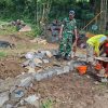 Babinsa Kel. Warujayeng melaksanakan pendampingan pembangunan KDKMP Kel. Warujayeng.