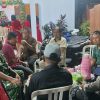 Babinsa Koramil 0810/13 Lengkong melaksanakan pengamanan perayaan Natal di wilayah Kec.Lengkong.