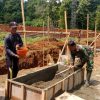 Babinsa Desa Duren Koramil 0810/05 Sawahan Laksanakan giat pendampingan dan Pengawasan Pembangunan Kopdes Merah Putih.