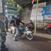 Babinsa Koramil 0810/05 Sawahan Laksanakan Pengamanan Libur Nataru di Wisata Air Terjun Sedudo