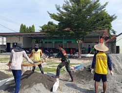 KEBERSAMAAN BABINSA MELAKSANAKAN PENGAWASAN DAN MEMBANTU PEKERJA PEMBANGUNAN KDKMP