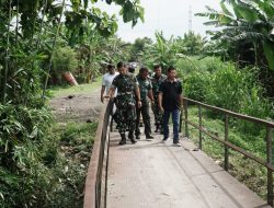 Dandim 0810/Nganjuk Tinjau Pembangunan KDKMP dan Jembatan Gantung di Sukomoro