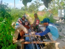 Babinsa Desa Oro-Oro Ombo Koramil 0810/18 Ngetos Dampingi Pembangunan KDKMP