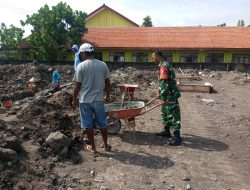 Babinsa Koramil 0810/02 Bagor Dampingi Pembangunan Koperasi Merah Putih di Desa Balongrejo