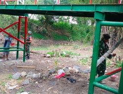 Semangat Gotong Royong Warnai Pembangunan Jembatan Cable Statis Perintis Garuda Tahap II di Sukomoro