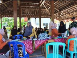 Koramil 0810/16 Sukomoro Serda Samani Laksanakan Binkomsos Bersama Bidan Desa dan Kader Desa Nglundo