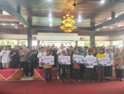 Penyerahan 220 Unit Becak Listrik Bantuan Presiden Prabowo Subianto di Kabupaten Nganjuk