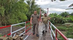 Danrem 081/Dsj Tinjau Pengerjaan Tahap Akhir Pembangunan Jembatan Gantung Perintis Garuda di Sukomoro