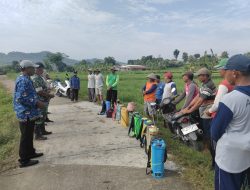 Wujud Sinergi TNI dan Petani Dukung Ketahanan Pangan, Babinsa Tempuran Dampingi GERDAL OPT Tanaman Padi