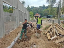 BABINSA KORAMIL 0810/05 SAWAHAN LAKSANAKAN PENDAMPINGAN DAN MONITORING PEMBANGUNAN KDKMP DI DESA MARGOPATUT