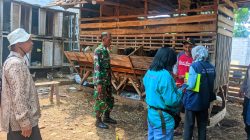 Babinsa Desa Rejoso Dampingi PPL Laksanakan Vaksinasi Ternak Milik Masyarakat
