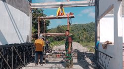 Babinsa Koramil 0810/05 Sawahan Laksanakan Pengawasan Pembangunan Koperasi Merah Putih Bersama Warga