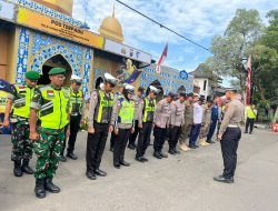 TNI AD BERSINERGI DENGAN POLRI DAN INSTANSI TERKAIT, AMANKAN ARUS MUDIK DI POS TERPADU NGANJUK