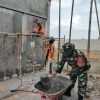 Babinsa Aktif Awasi dan mendampingi Pembangunan KDKMP di Desa Binaan