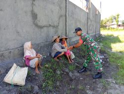 Babinsa Kemaduh Bantu Penyaluran Santunan, Wujud Kepedulian TNI AD kepada Warga Binaan