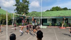 Olahraga Bersama Kodim 0810/Nganjuk dan Yonif TP 933/Macan Wilis Pererat Sinergitas dan Kebersamaan