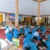 BABINSA KORAMIL 0810/08 BARON DAMPINGI PELATIHAN IBU-IBU PKK DIDESA BINAAN