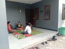 BABINSA KORAMIL 0810/08 BARON LAKSANAKAN KOMSOS BERSAMA WARGA DESA KEMADUH