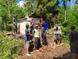 BABINSA KORAMIL 0810/18 NGETOS BERSAMA WARGA LAKSANAKAN KERJA BAKTI PERBAIKI SALURAN PIPA AIR BERSIH DI DESA KLODAN