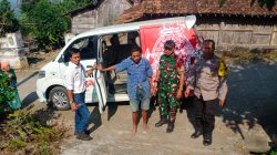 Peduli terhadap Kondisi Kesehatan Warga Binaan, Babinsa Koramil 0810/15 Rejoso Dampingi Penjemputan Pasien ODGJ