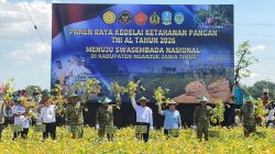 PANEN RAYA KEDELAI DI NGANJUK, TNI PERKUAT KETAHANAN PANGAN NASIONAL