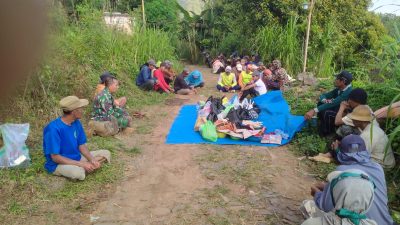 BABINSA DESA KLODAN DUKUNG AKSI NYATA SEDEKAH BUMI MELALUI PENANAMAN POHON UNTUK PELESTARIAN LINGKUNGAN