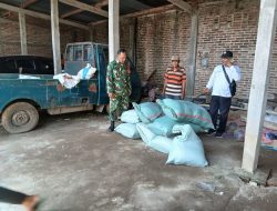 BABINSA KORAMIL 0810/04 BERBEK DAMPINGI PETANI PANEN PADI, DUKUNG KETAHANAN PANGAN NASIONAL DAN TINGKATKAN KESEJAHTERAAN PETANI