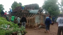 Babinsa Koramil 0810/05 Sawahan Perkuat Kemanunggalan TNI-Rakyat Melalui Kerja Bakti Bersama Warga Desa Sawahan