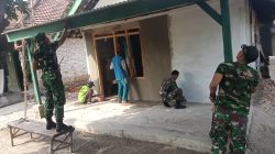 SINERGI TNI DAN WARGA, BABINSA DESA JATIKALEN KORAMIL 0810/19 JATIKALEN MEMBANTU MASYARAKAT DALAM PROGRAM RUTILAHU