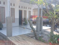 Babinsa Koramil 0810/16 Sukomoro Gotong Royong Rehab RTLH, Wujud Nyata Kepedulian TNI kepada Warga