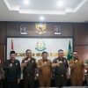 Dandim 0810/Nganjuk Bersama Forkopimda Sambut Kunjungan Kajati Jawa Timur di Kejaksaan Negeri Nganjuk