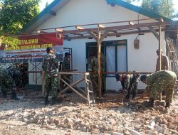 Anggota Koramil 0810/02 Bagor Laksanakan Karya Bakti RTLH di Kelurahan Guyangan