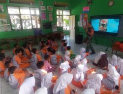 BABINSA BUDURAN KORAMIL 0810/02 BAGOR PELTU YASIN MUSTOFA MELAKSANAKAN WASBANG DEMI MEMBENTUK GENERASI PATRIOTIS DAN NASIONALIS SEJAK DINI