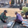 Babinsa Koramil 0810/16 Sukomoro Gotong Royong Bangun Rumah Warga, Wujud Nyata Kemanunggalan TNI dengan Rakyat