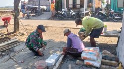 Babinsa Koramil 0810/16 Sukomoro Gotong Royong Bangun Rumah Warga, Wujud Nyata Kemanunggalan TNI dengan Rakyat